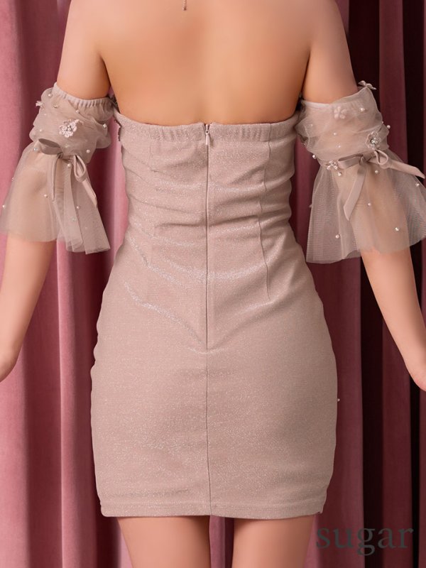 ピンク　モデル：三上悠亜　身長：159cm　着用サイズ：Sサイズ