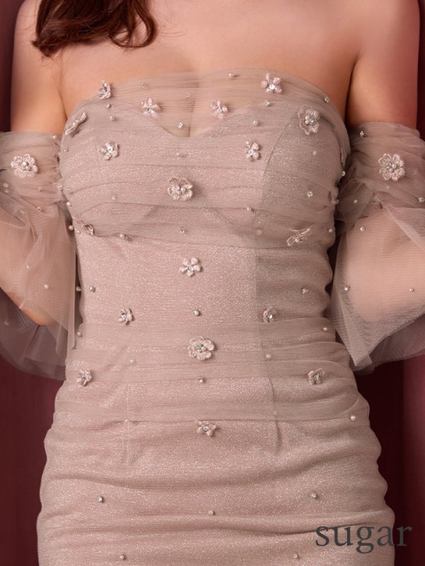 ピンク　モデル：三上悠亜　身長：159cm　着用サイズ：Sサイズ