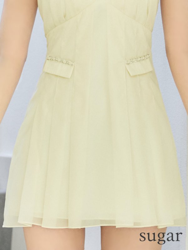 アイボリー　モデル：三上悠亜　身長：159cm　着用サイズ：Sサイズ