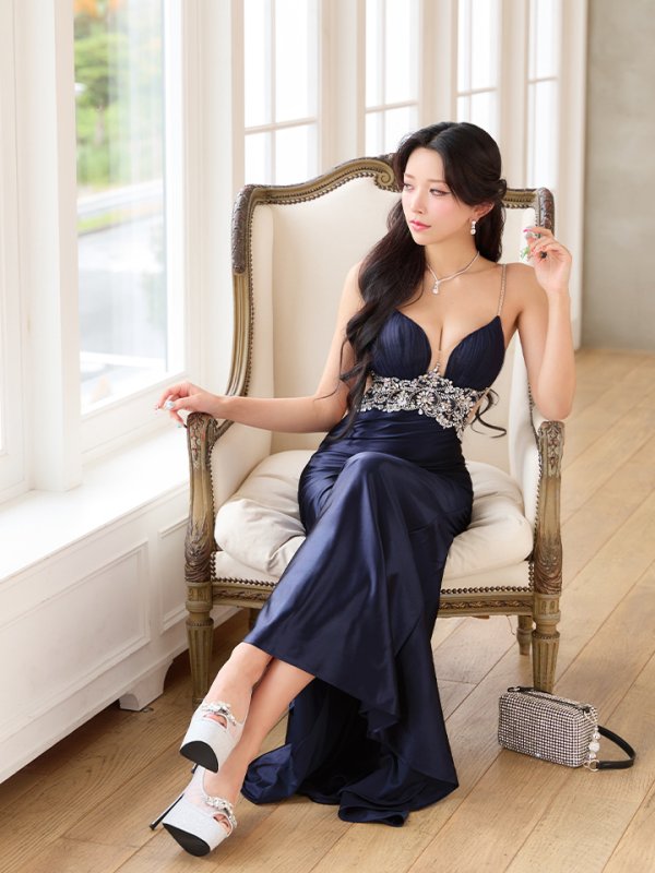 ネイビー　モデル：ゆいぴす　 身長：170cm　着用サイズ：Sサイズ