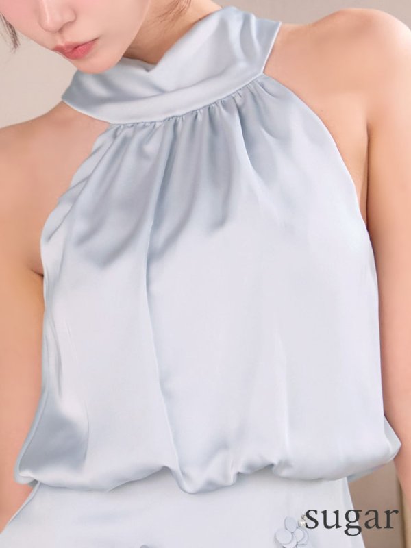 ブルー　モデル：三上悠亜　身長：159cm　着用サイズ：Sサイズ