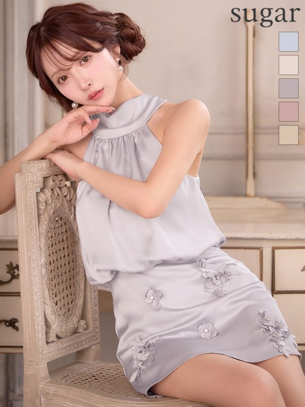 ライトグレー　モデル：三上悠亜　身長：159cm　着用サイズ：Sサイズ