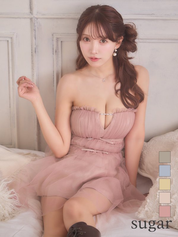 ピンク　モデル：三上悠亜　身長：159cm　着用サイズ：Sサイズ