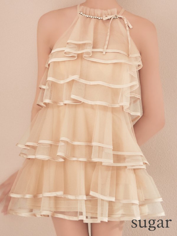 ベージュ　モデル：明日花キララ　身長162cm　着用サイズ：Sサイズ