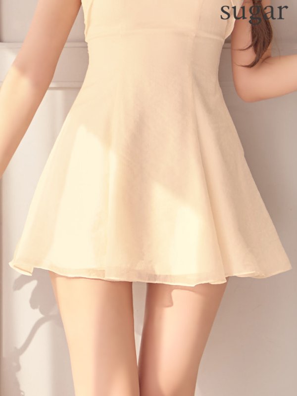 アイボリー　モデル：三上悠亜　身長：159cm　着用サイズ：Sサイズ