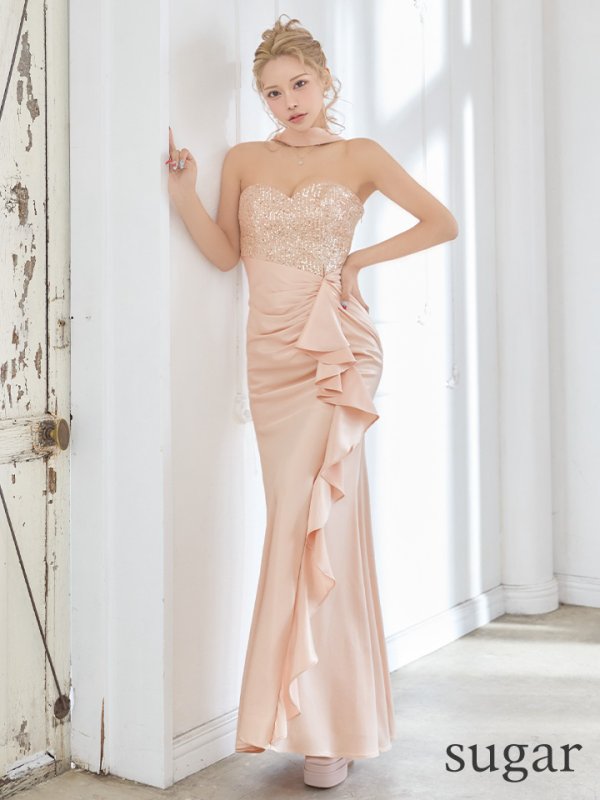 ベージュ　モデル：如月れい　身長：156cm　着用サイズ：Sサイズ