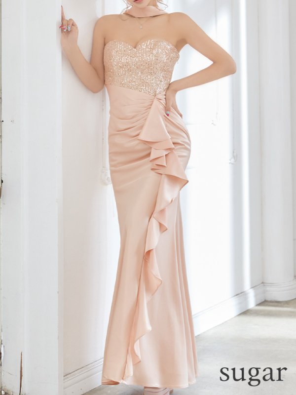 ベージュ　モデル：如月れい　身長：156cm　着用サイズ：Sサイズ