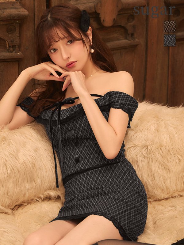 ブラック　モデル：羽澄まり　身長：158cm　着用サイズ：Sサイズ