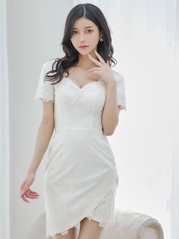 画像9: 【Lip line/リップライン】フラワーレース/ 半袖/ 袖あり/ ワンカラー/ サイドシアー/ タイト/ ミニドレス / キャバドレス[HC03]