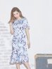 画像2: 【GINZA COUTURE/銀座クチュール】フラワープリント/ ショートスリーブ/ タックデザイン/ ミディアム丈/ ワンピース/ キャバドレス[OF2] (2)