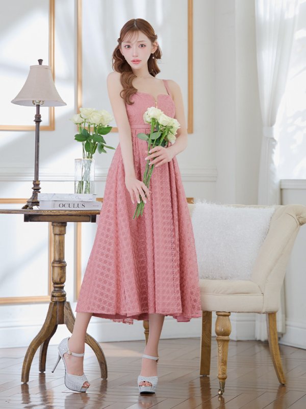 モーヴピンク モデル:明日花キララ 身長:162cm 着用サイズ:Sサイズ