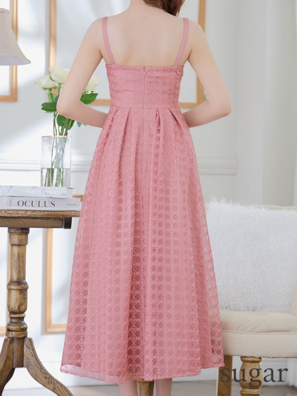 モーヴピンク モデル:明日花キララ 身長:162cm 着用サイズ:Sサイズ