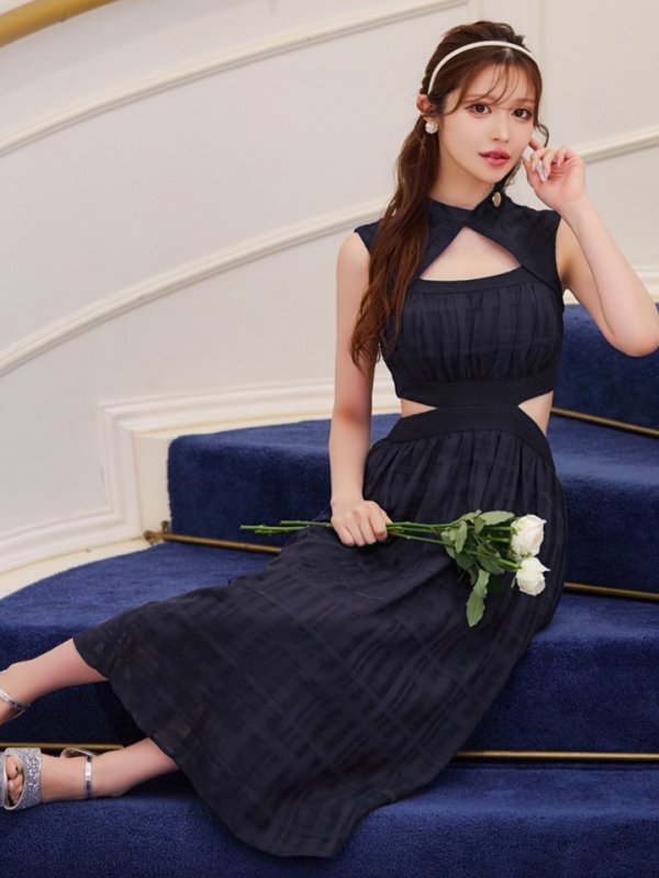 ネイビー モデル:桜伊みやこ 身長:168cm 着用サイズ:Sサイズ