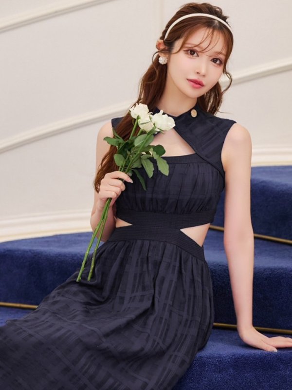 ネイビー モデル:桜伊みやこ 身長:168cm 着用サイズ:Sサイズ