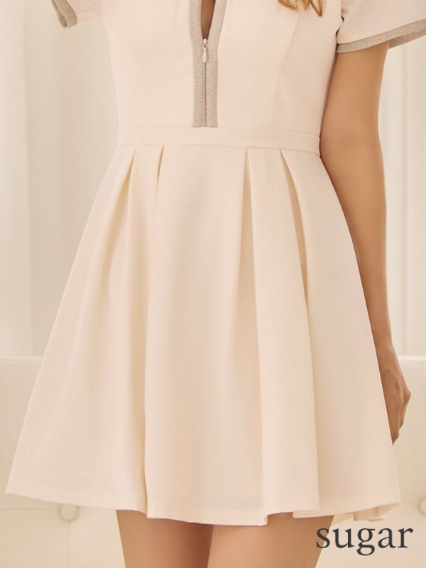 アイボリー　モデル：まりん　身長：164cm　着用サイズ：Sサイズ