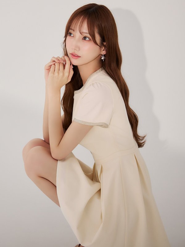 アイボリー モデル：あすか　身長：170cm　着用サイズ：Sサイズ