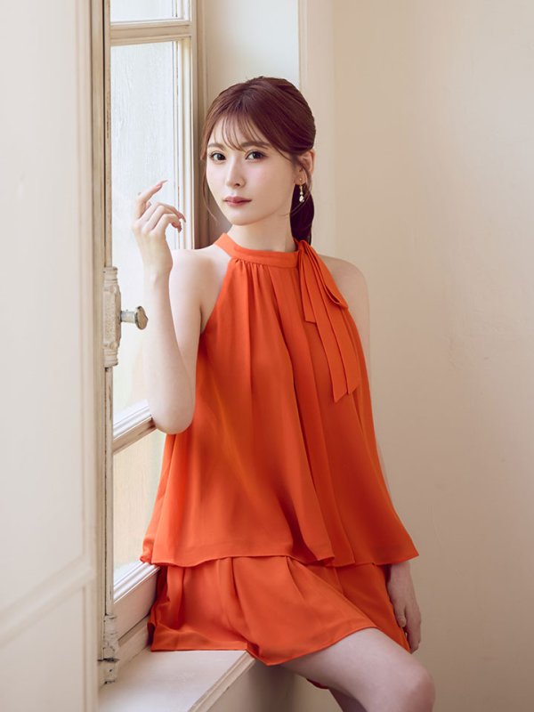 オレンジ モデル：けい　身長165cm　着用サイズ：Sサイズ