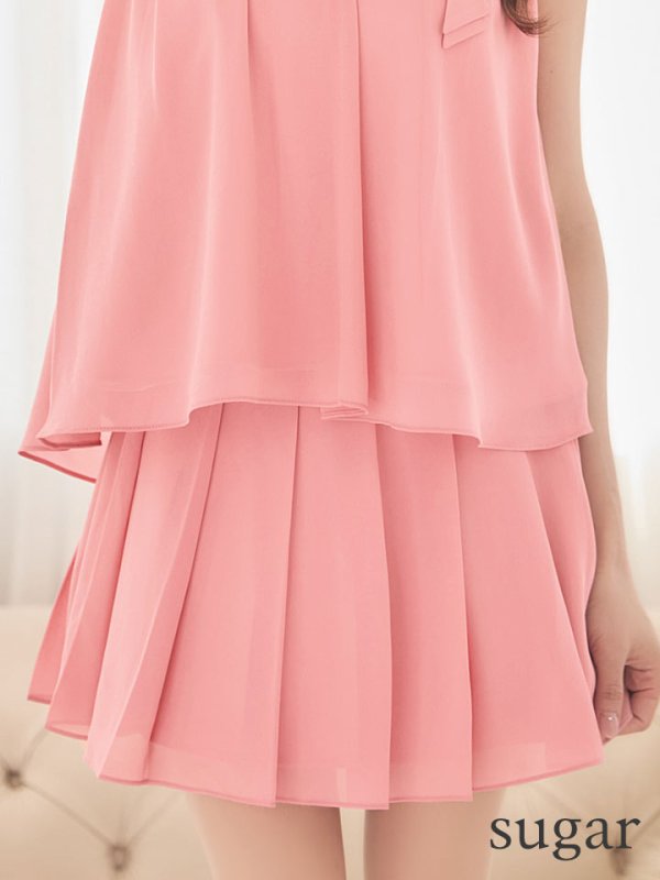 ピンク　モデル：明日花キララ　身長：162cm　着用サイズ：Sサイズ