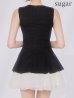 ブラックxアイボリー モデル：明日花キララ　身長：162cm:Sサイズ