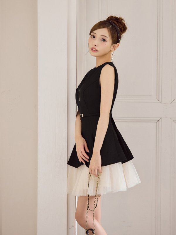 ブラック×アイボリー　モデル：みあ　身長：147cm　着用サイズ：Sサイズ