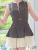 グレー×アイボリー　モデル：明日花キララ　身長162cm　着用サイズ：Sサイズ