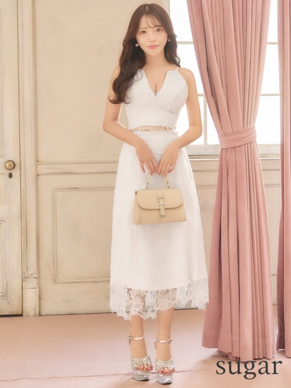 ホワイト モデル：りな　身長：160cm　着用サイズ：Sサイズ