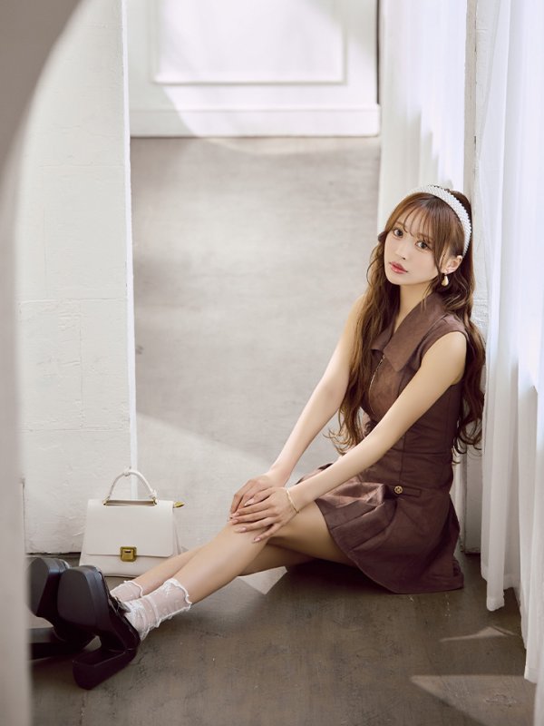 ブラウン　モデル：ななにー　身長：161cm　着用サイズ：Sサイズ