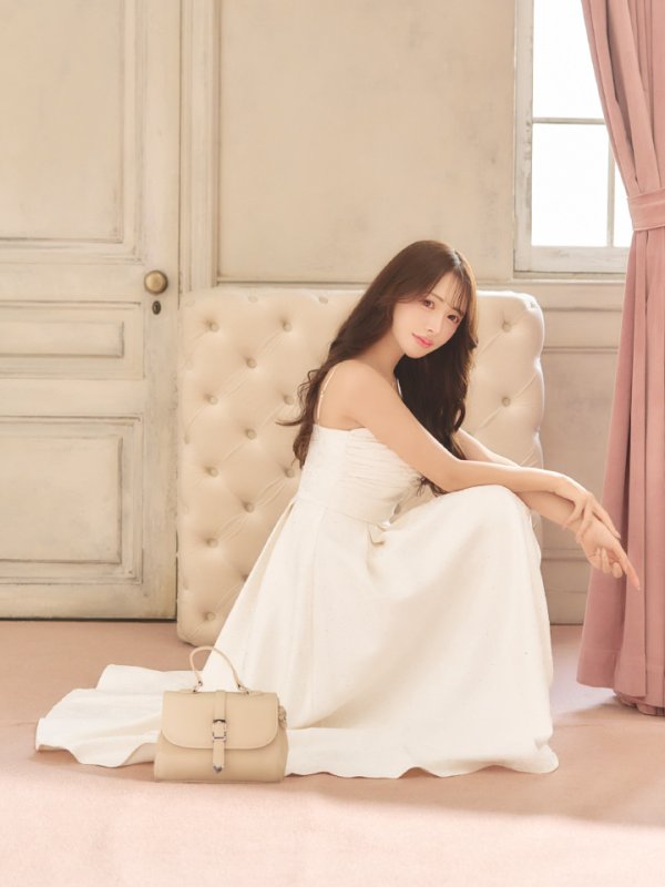 アイボリー モデル：りな　身長：160cm　着用サイズ：Sサイズ