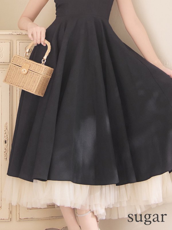 ブラック　モデル：明日花キララ　身長：162cm　着用サイズ：Sサイズ