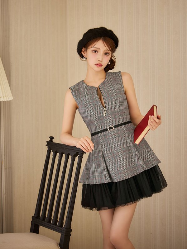 グレーチェック モデル：ももか　身長：156cm　着用サイズ：Sサイズ