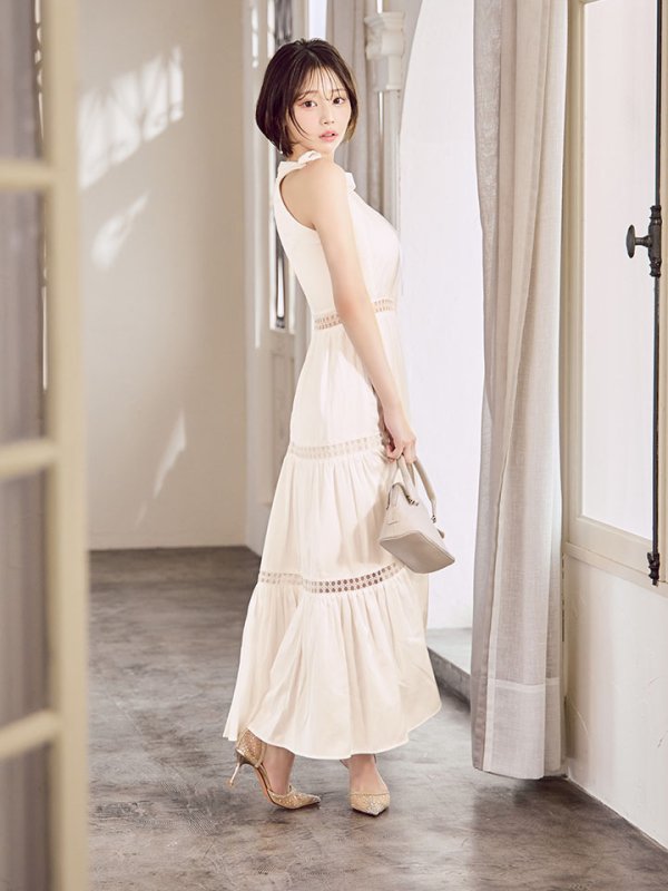 ホワイト　モデル：天海りこ　身長：156cm　着用サイズ：Sサイズ