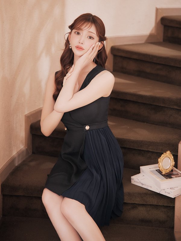 画像11: Lサイズあり【DEA./ディア】ノースリーブ/ ウエストボタン/ スイッチプリーツ/ フレア/ ミディアムドレス/ キャバドレス[OF08]