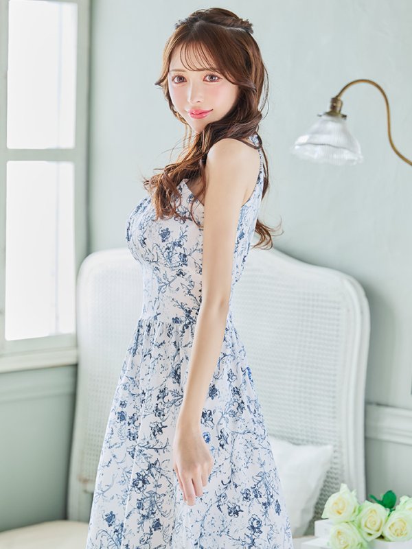 ブルー モデル:りな 身長:160cm 着用サイズ:Sサイズ