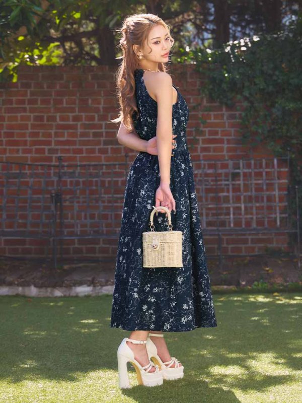 ネイビー　モデル：るあな　着用サイズ：Sサイズ