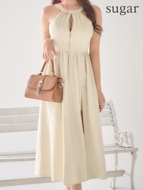 ベージュ モデル：りな　身長：162cm　着用サイズ：Sサイズ