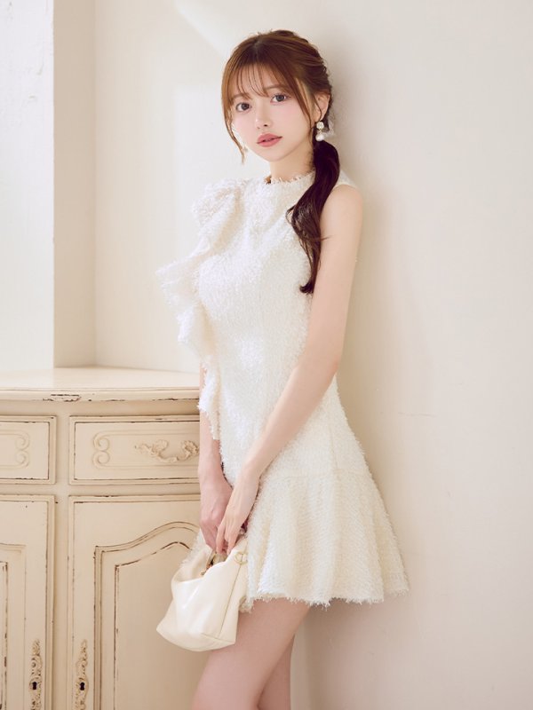 アイボリー モデル：羽澄まり　身長：158cm　着用サイズ：Sサイズ