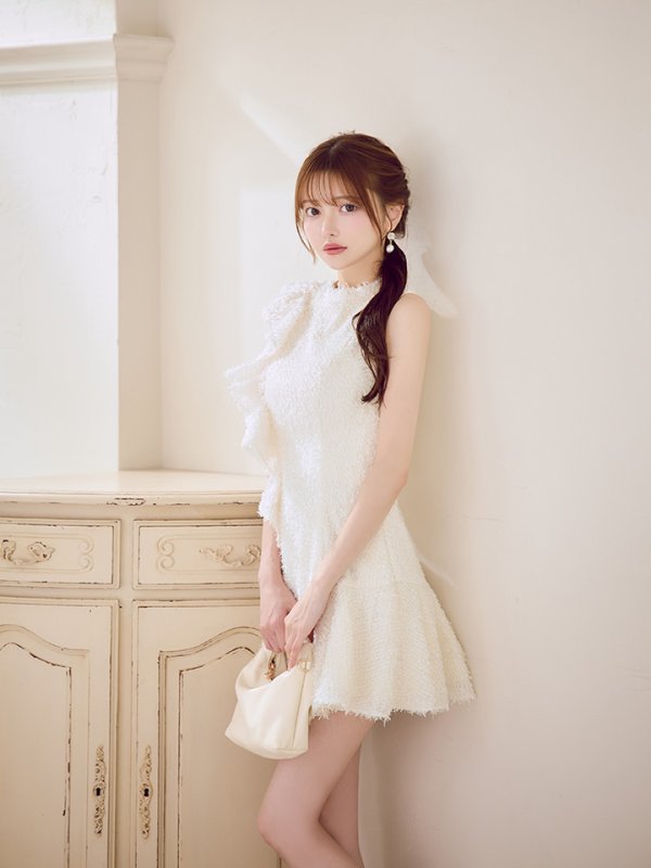 アイボリー モデル：羽澄まり　身長：158cm　着用サイズ：Sサイズ