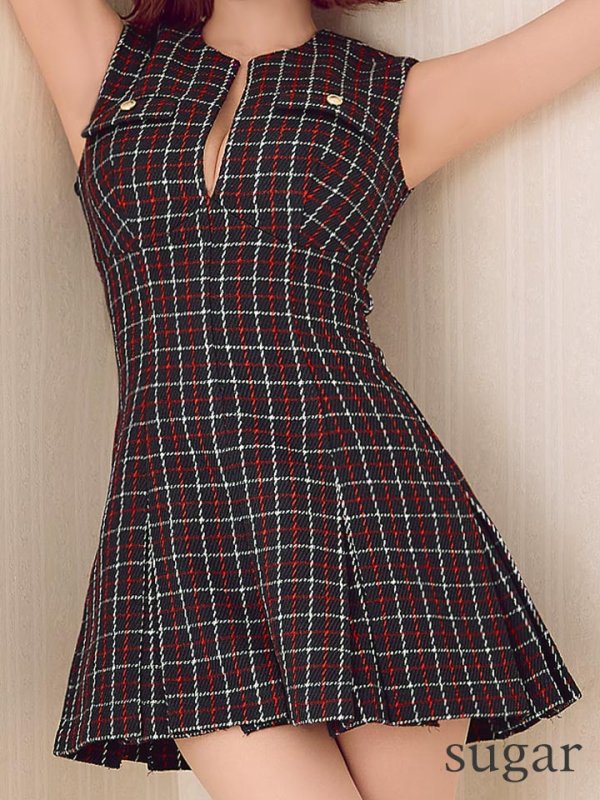 ネイビー　モデル：明日花キララ　身長162cm　着用サイズ：Sサイズ