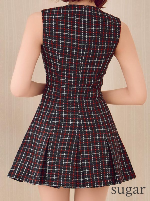 ネイビー　モデル：明日花キララ　身長162cm　着用サイズ：Sサイズ