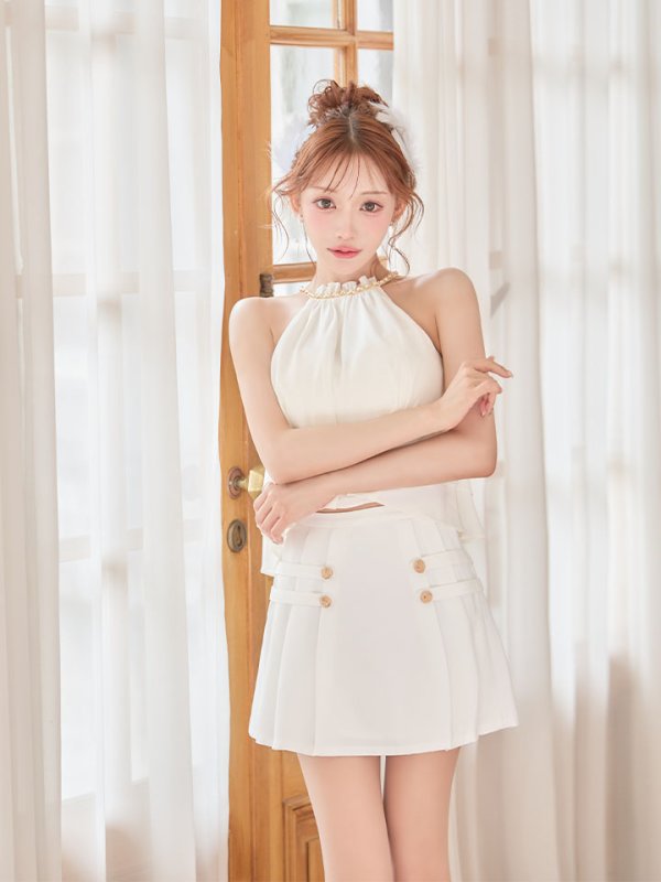 ホワイト　モデル：明日花キララ　身長：162cm サイズ：Sサイズ