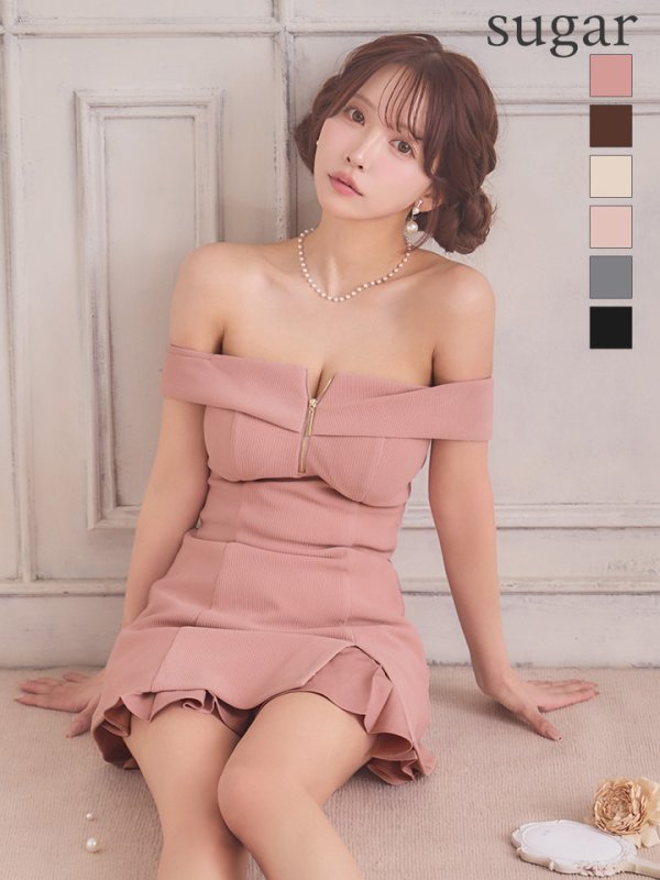 ダスティーピンク　モデル：三上悠亜　身長：159cm　着用サイズ：Sサイズ