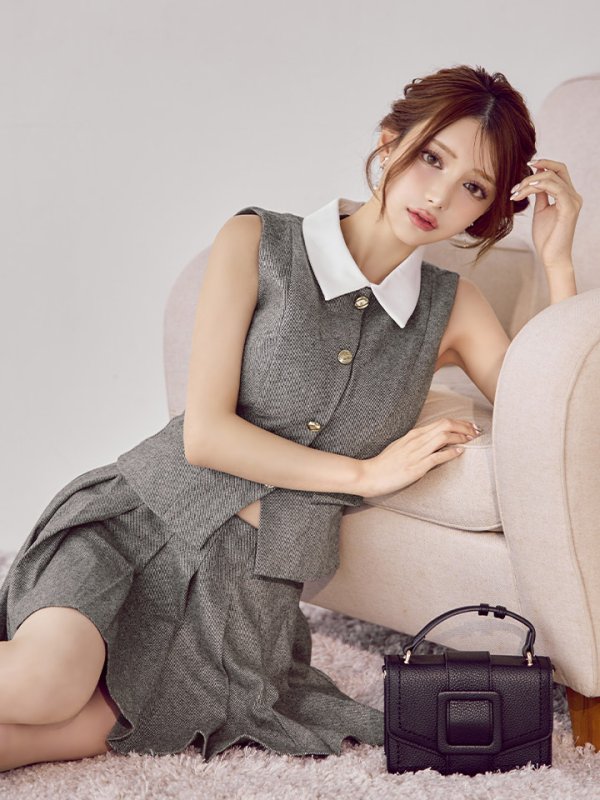 チャコールグレー　モデル：ももか　身長：156cm　着用サイズ：Sサイズ