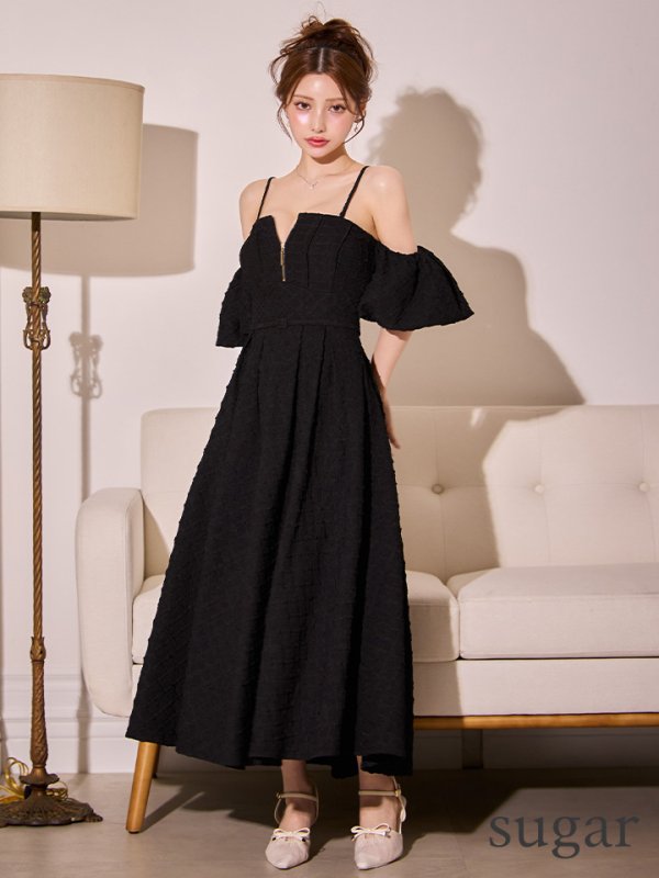 ブラック モデル：ももか　身長：156cm　着用サイズ：Sサイズ