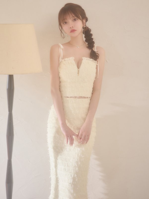 アイボリー　モデル：羽澄まり 身長：158cm　着用サイズ：Sサイズ