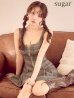 ブラウン　モデル：三上悠亜　身長：159cm　着用サイズ：Sサイズ