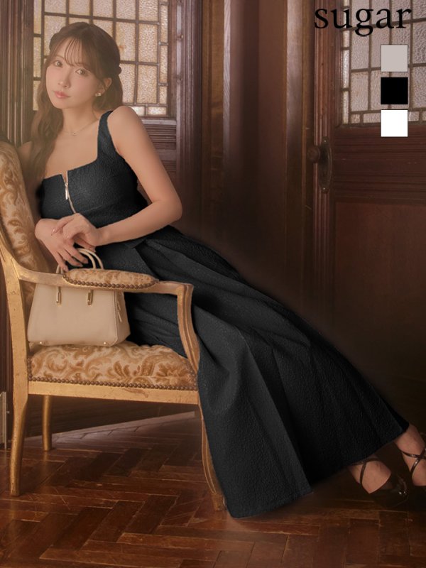 ブラック　モデル：三上悠亜　身長：159cm　着用サイズ：Sサイズ