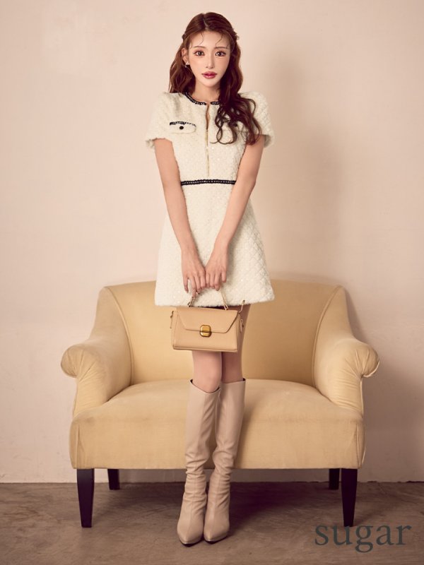 アイボリー　モデル：明日花キララ　身長162cm　着用サイズ：Sサイズ