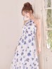 ホワイト×ネイビー　モデル：三上悠亜　身長：159cm　着用サイズ：Sサイズ