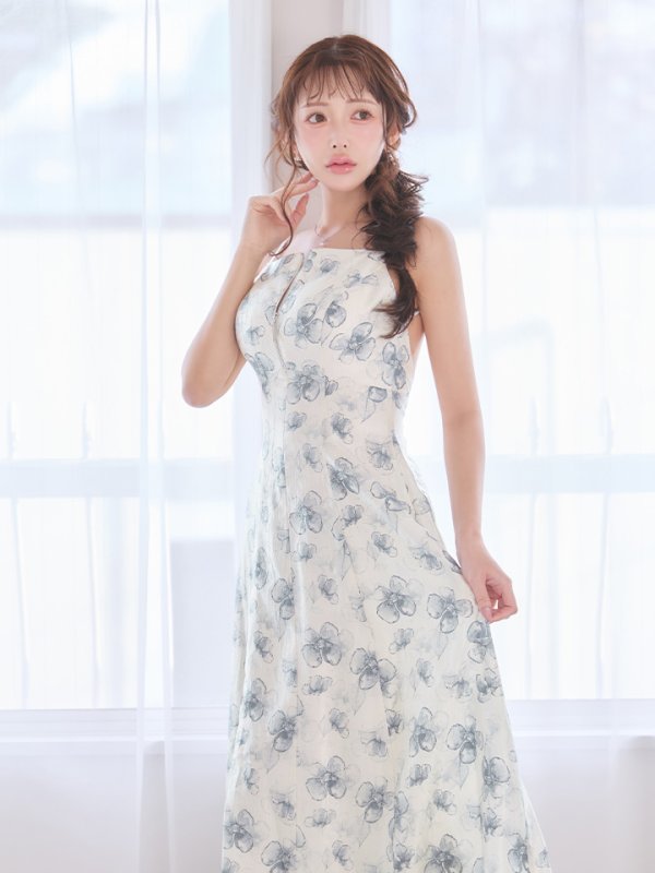 ブルー　モデル：りな　身長：160cm　着用サイズ：Sサイズ