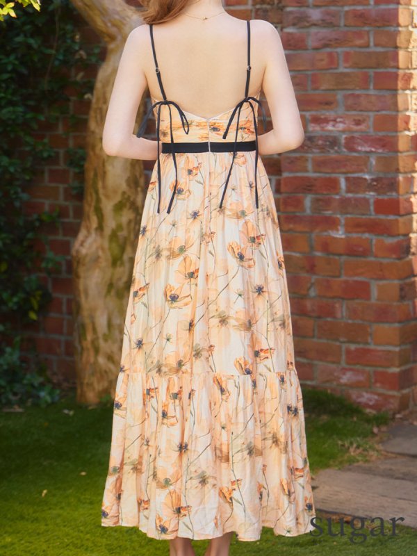 オレンジ　モデル：けい　 身長：165cm　着用サイズ：Sサイズ